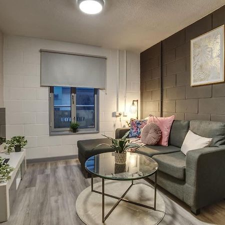 1Br City Centre Apt, Self Check In, Wifi, By Derbnb Sheffield Dış mekan fotoğraf