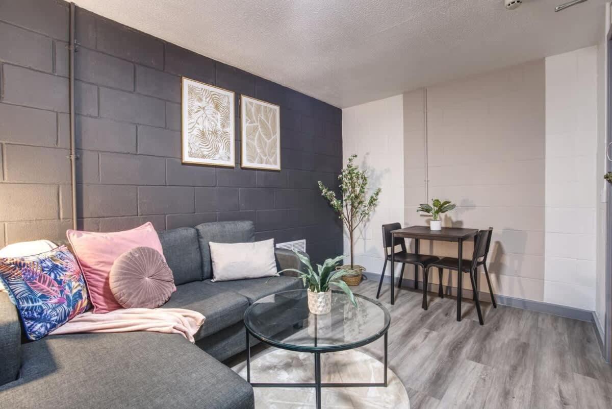 1Br City Centre Apt, Self Check In, Wifi, By Derbnb Sheffield Dış mekan fotoğraf
