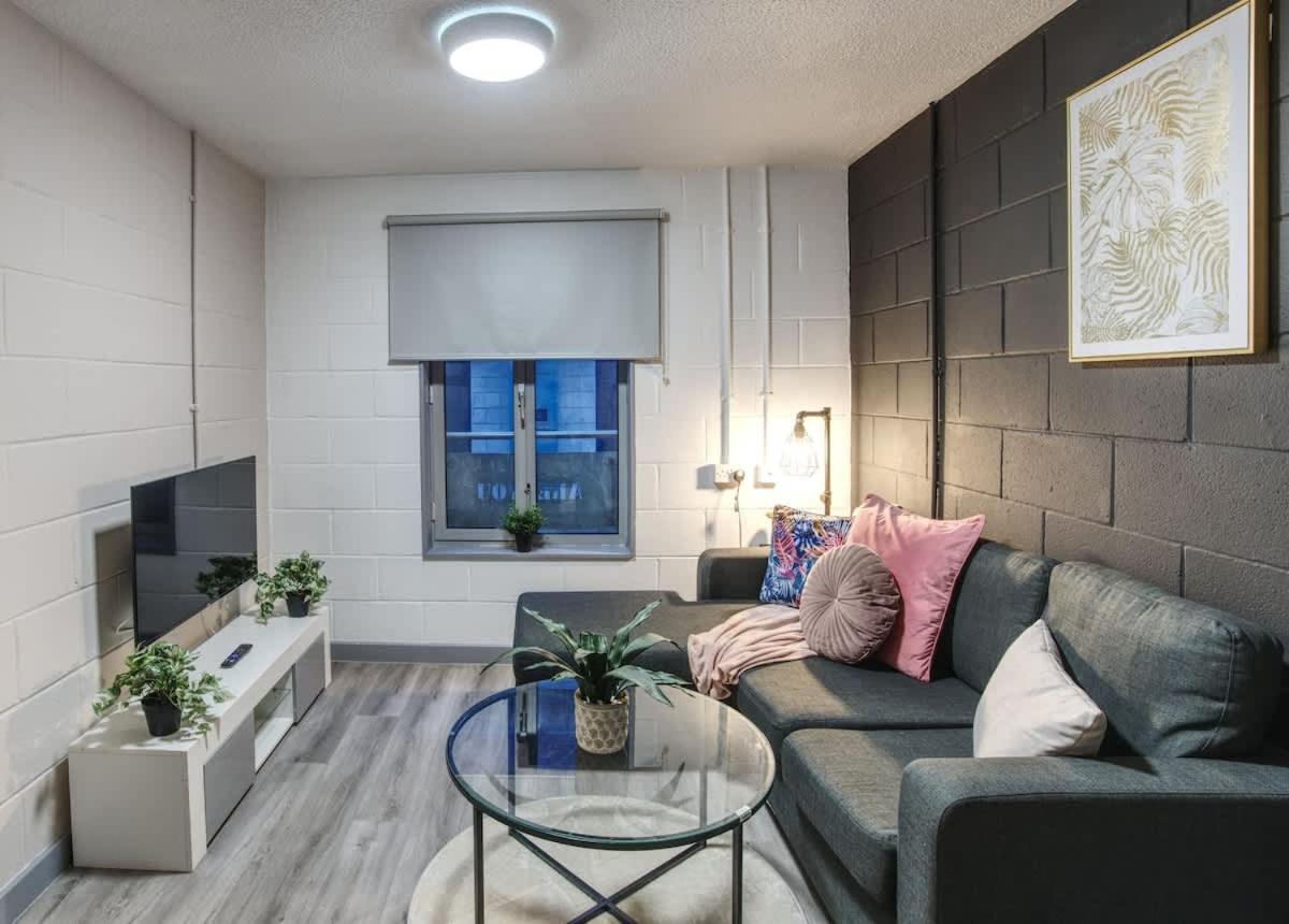 1Br City Centre Apt, Self Check In, Wifi, By Derbnb Sheffield Dış mekan fotoğraf